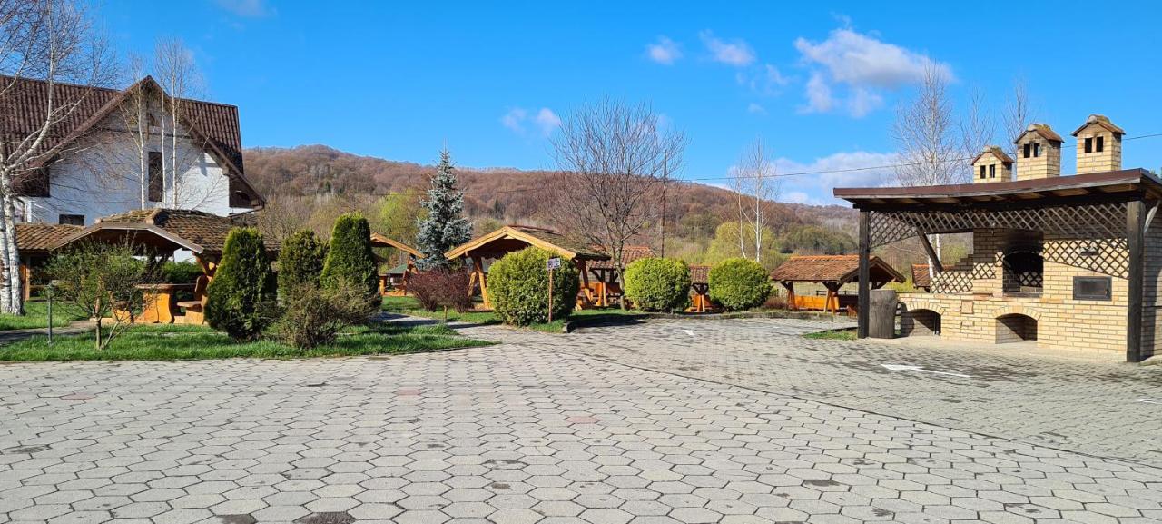 Poiana Rasnoavei Hotel Risnov Exterior photo
