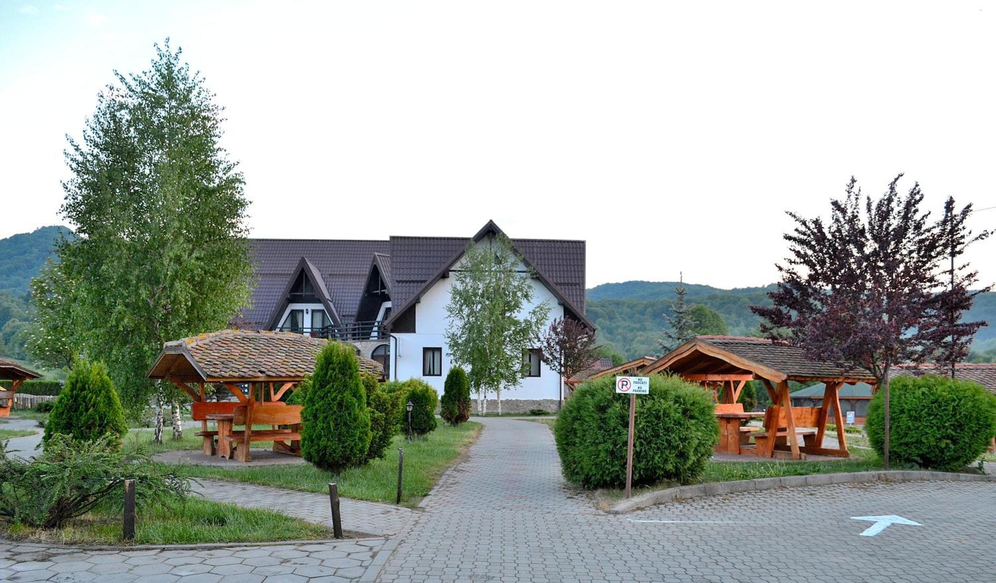 Poiana Rasnoavei Hotel Risnov Exterior photo